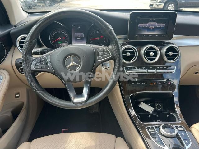 Photo 6 of 2017 MERCEDES-BENZ GLC 300 4MATIC (VIN WDC0G4KB4HF243783)