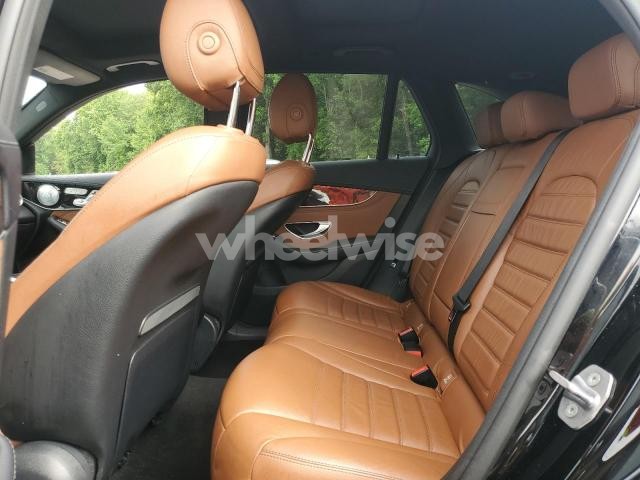Photo 4 of 2017 MERCEDES-BENZ GLC 300 4MATIC (VIN WDC0G4KB4HV007771)