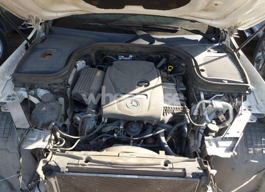 Photo 10 of 2018 Mercedes-benz Glc 300 4MATIC (VIN WDC0G4KB4JV075901)