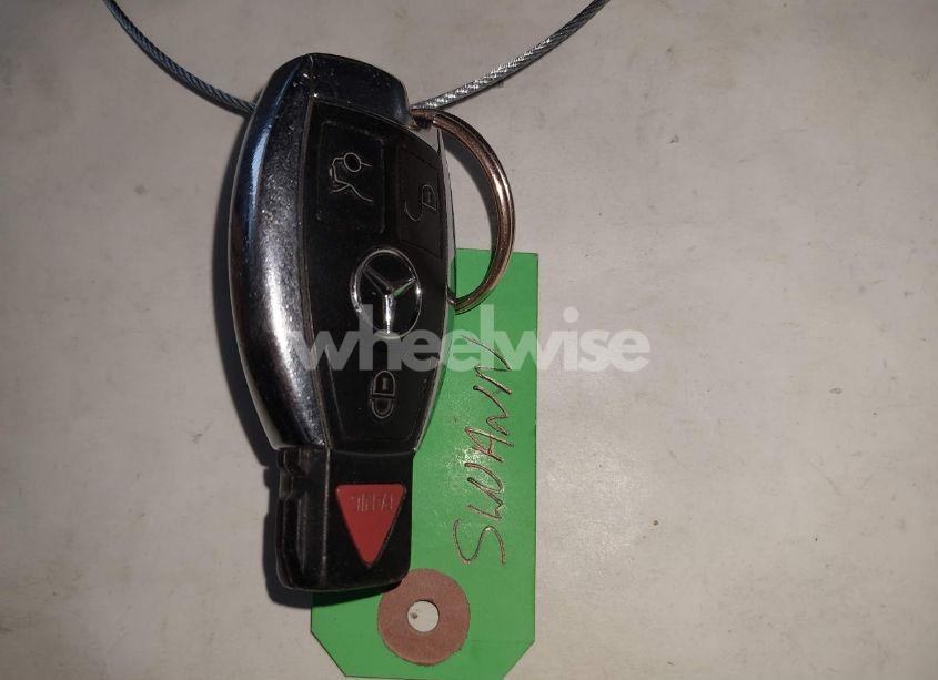 Photo 11 of 2018 Mercedes-benz Glc 300 4MATIC (VIN WDC0G4KB4JV075901)