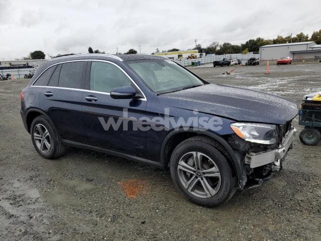 Photo 3 of 2018 MERCEDES-BENZ GLC 300 4MATIC (VIN WDC0G4KB4JV078099)
