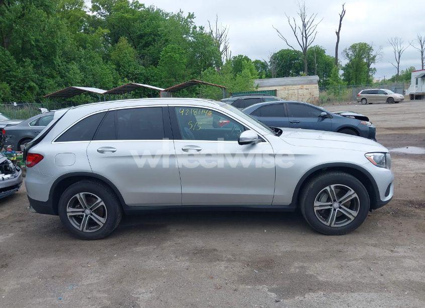 Photo 13 of 2017 Mercedes-benz Glc 300 4MATIC (VIN WDC0G4KB5HF195307)
