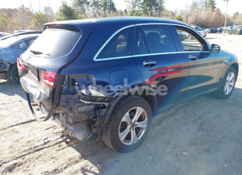 Photo 4 of 2017 Mercedes-benz Glc 300 4MATIC (VIN WDC0G4KB5HV009478)