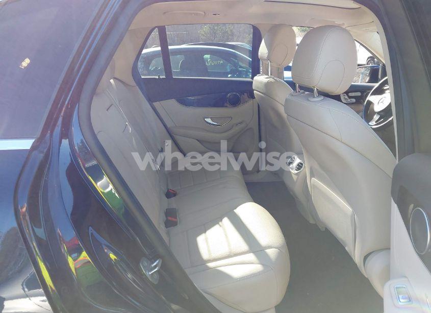 Photo 8 of 2017 Mercedes-benz Glc 300 4MATIC (VIN WDC0G4KB5HV009478)