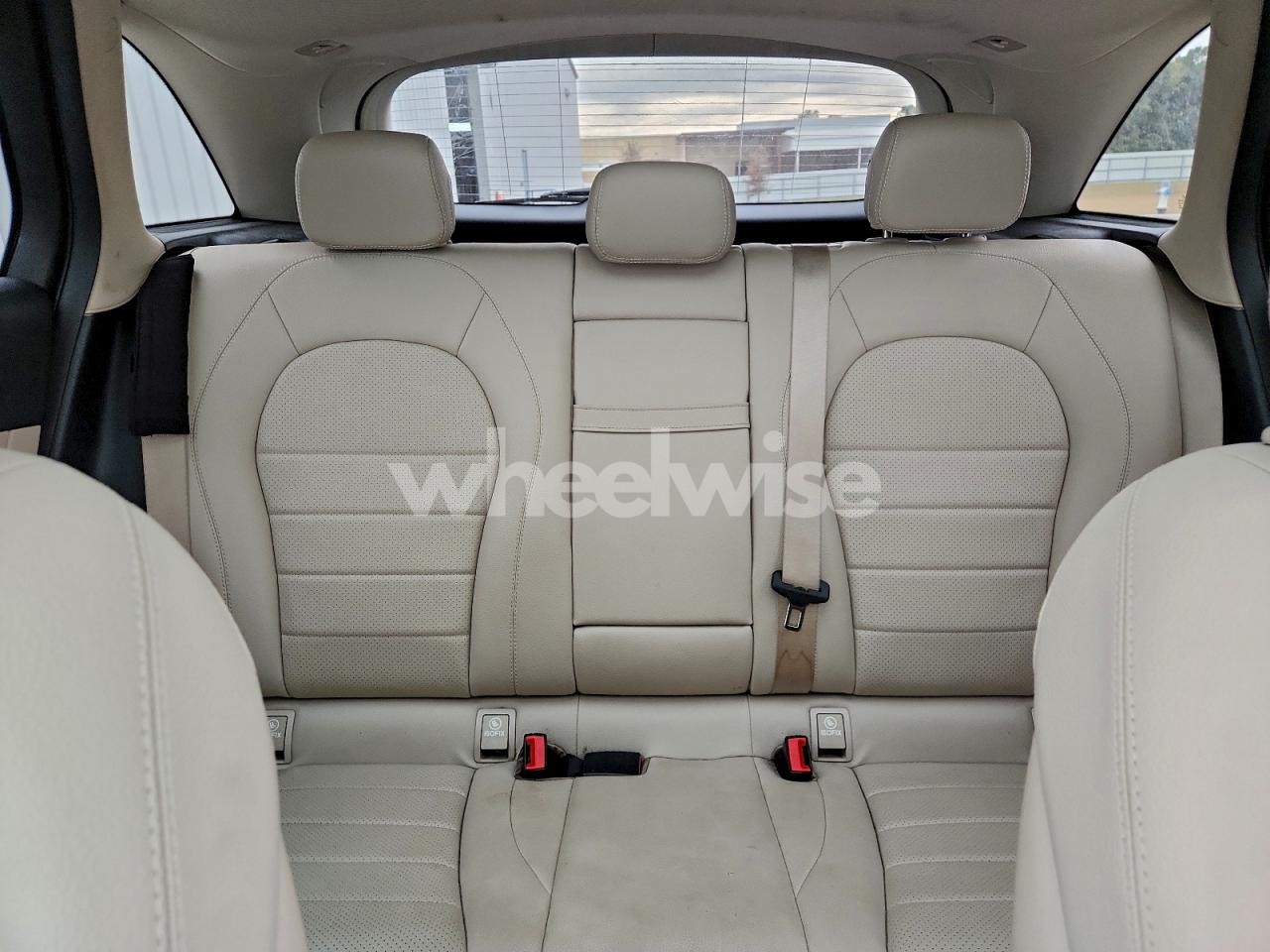 Photo 10 of 2016 MERCEDES-BENZ GLC 300 4MATIC (VIN WDC0G4KB6GF062568)