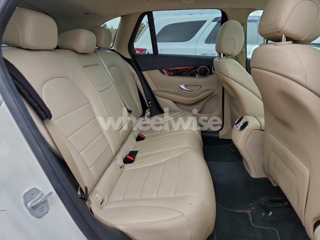 Photo 11 of 2016 MERCEDES-BENZ GLC 300 4MATIC (VIN WDC0G4KB6GF062568)