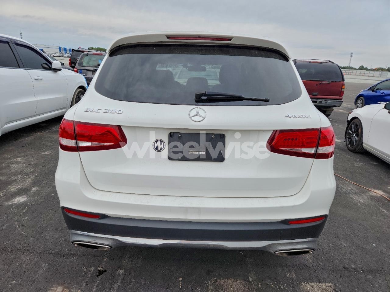 Photo 6 of 2016 MERCEDES-BENZ GLC 300 4MATIC (VIN WDC0G4KB6GF062568)