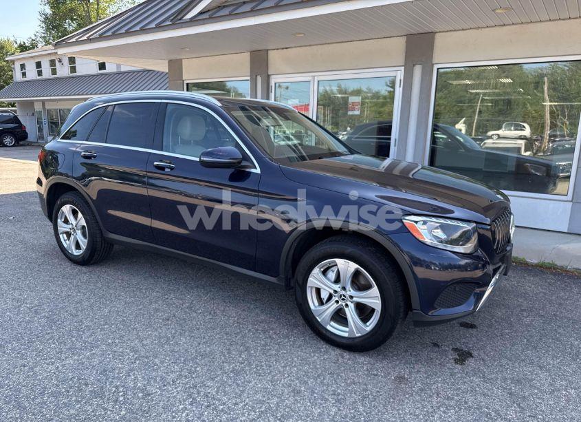 2017 Mercedes-benz Glc 300 4MATIC (VIN WDC0G4KB6HF256258) main photo