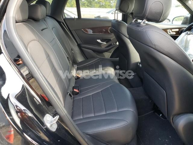 Photo 3 of 2019 MERCEDES-BENZ GLC 300 4MATIC (VIN WDC0G4KB6KF579040)