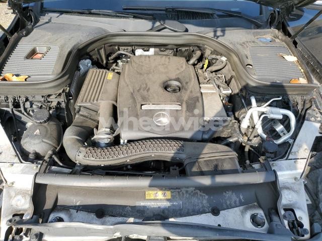 Photo 6 of 2019 MERCEDES-BENZ GLC 300 4MATIC (VIN WDC0G4KB6KF579040)