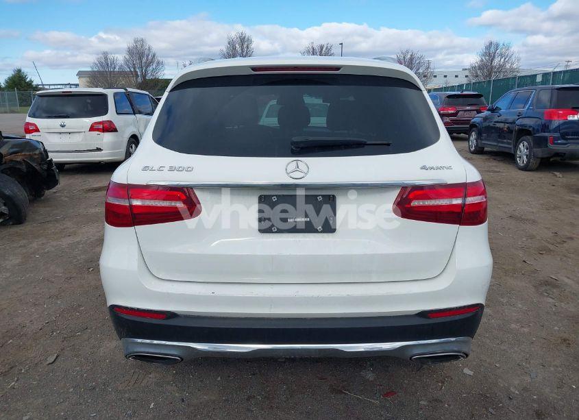 Photo 16 of 2019 Mercedes-benz Glc 300 4MATIC (VIN WDC0G4KB6KF640497)