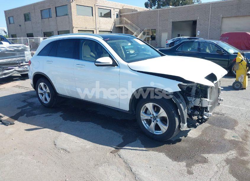 2017 Mercedes-benz Glc 300 4MATIC (VIN WDC0G4KB7HV005707) main photo