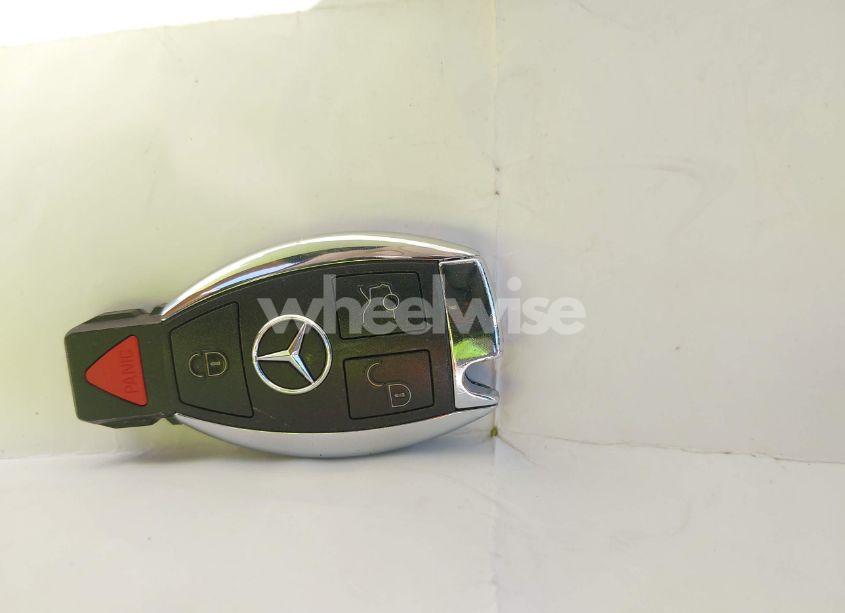 Photo 11 of 2017 Mercedes-benz Glc 300 4MATIC (VIN WDC0G4KB7HV005707)