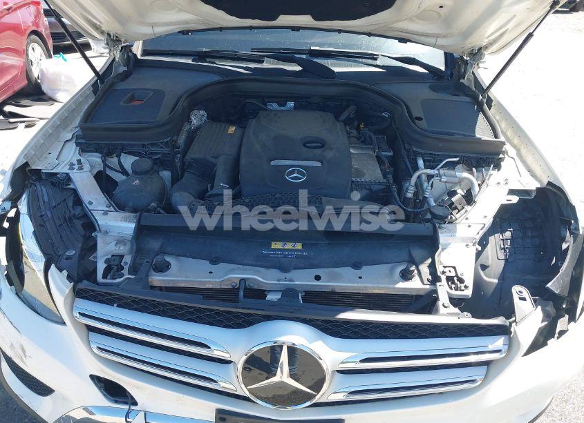 Photo 10 of 2019 Mercedes-benz Glc 300 4MATIC (VIN WDC0G4KB7KF642680)