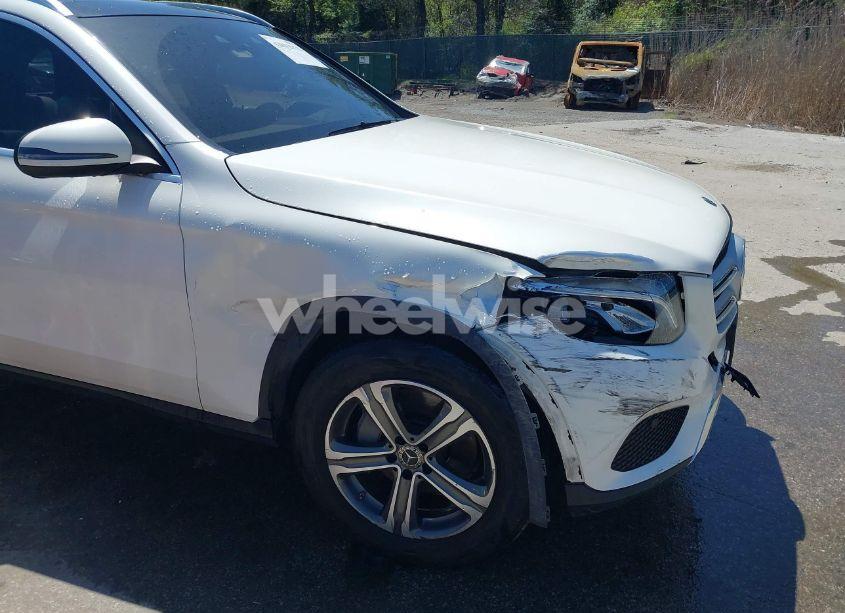 Photo 19 of 2019 Mercedes-benz Glc 300 4MATIC (VIN WDC0G4KB7KF642680)
