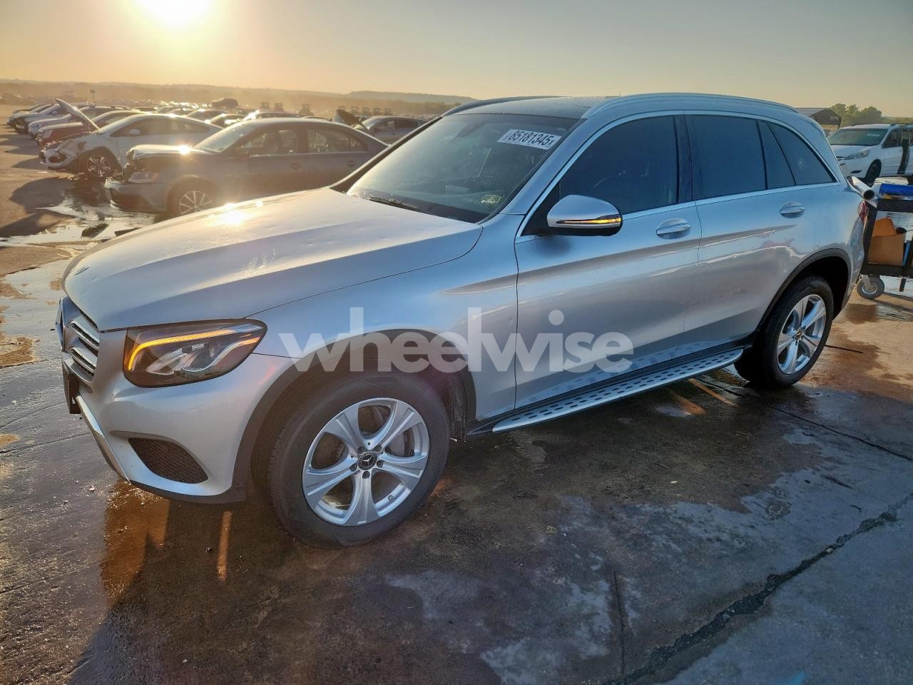 2018 MERCEDES-BENZ GLC 300 4MATIC (VIN WDC0G4KB8JV023803) main photo