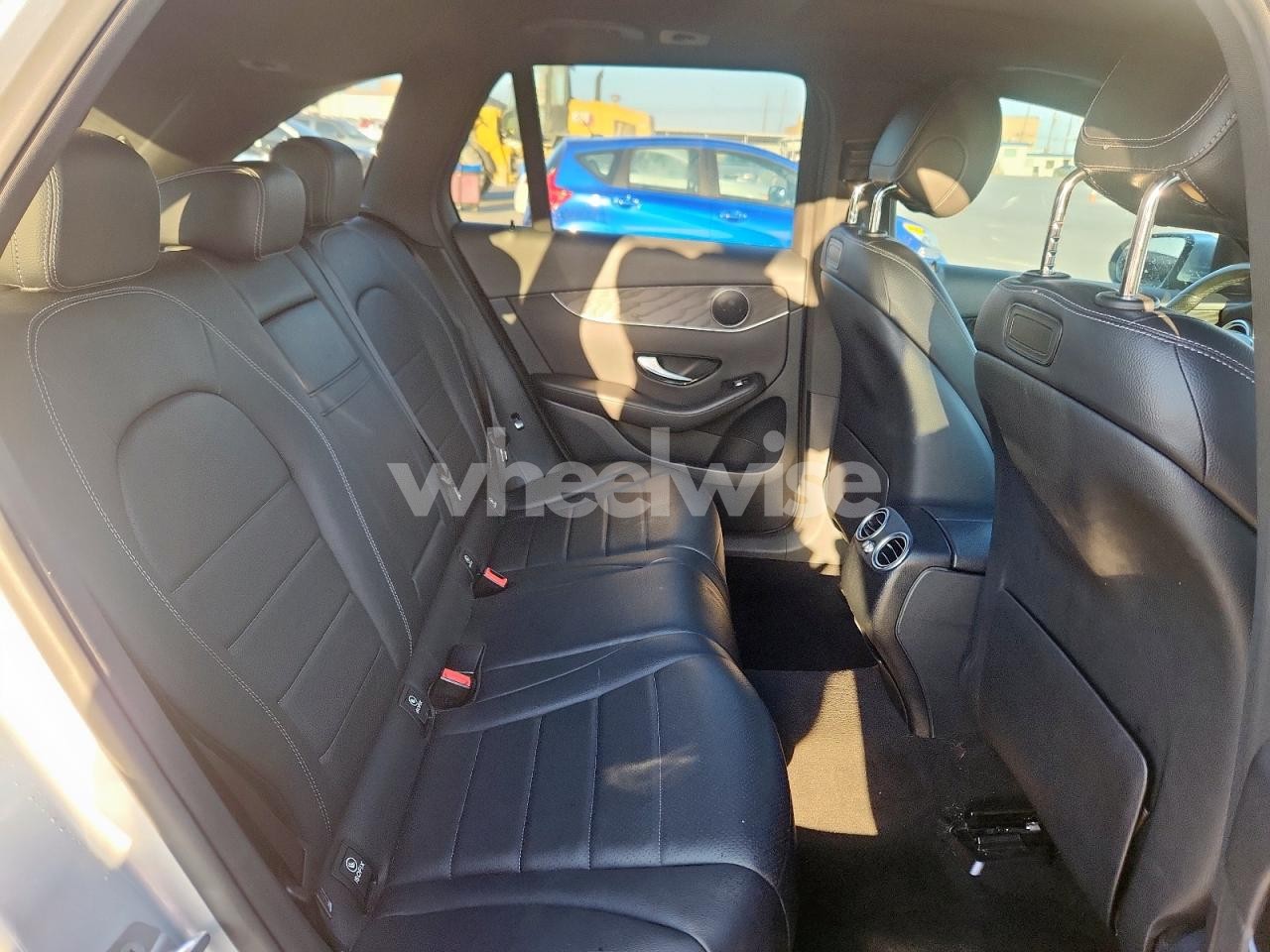 Photo 11 of 2018 MERCEDES-BENZ GLC 300 4MATIC (VIN WDC0G4KB8JV023803)