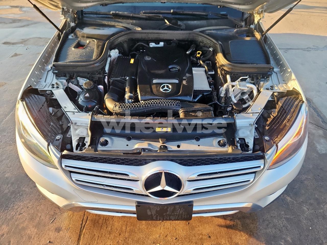 Photo 12 of 2018 MERCEDES-BENZ GLC 300 4MATIC (VIN WDC0G4KB8JV023803)