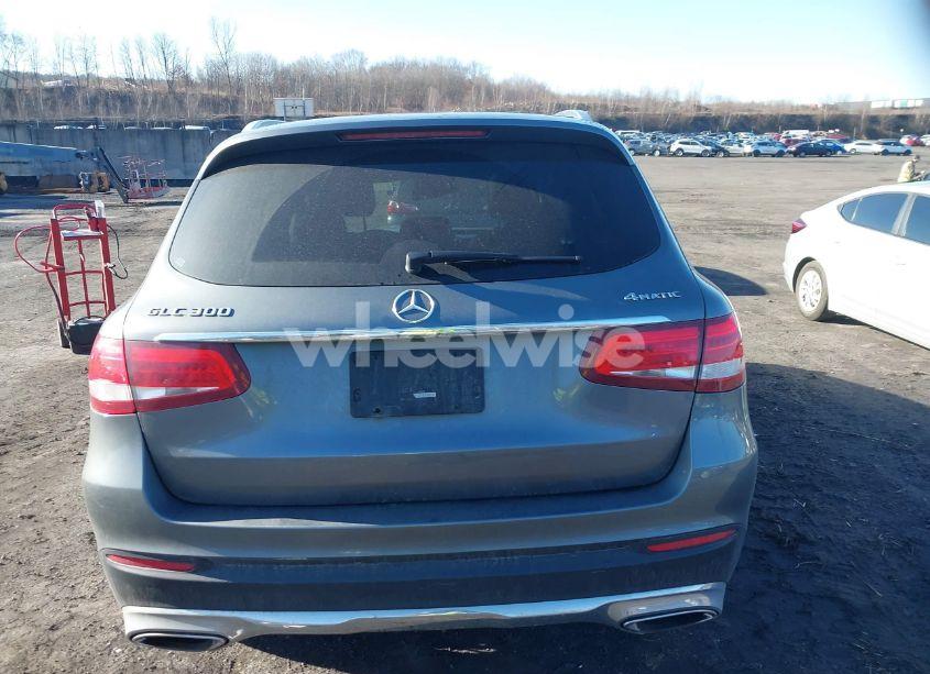 Photo 16 of 2018 Mercedes-benz Glc 300 4MATIC (VIN WDC0G4KB8JV112240)