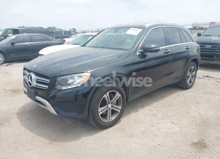 Photo 2 of 2016 Mercedes-benz Glc 300 4MATIC (VIN WDC0G4KB9GF054447)