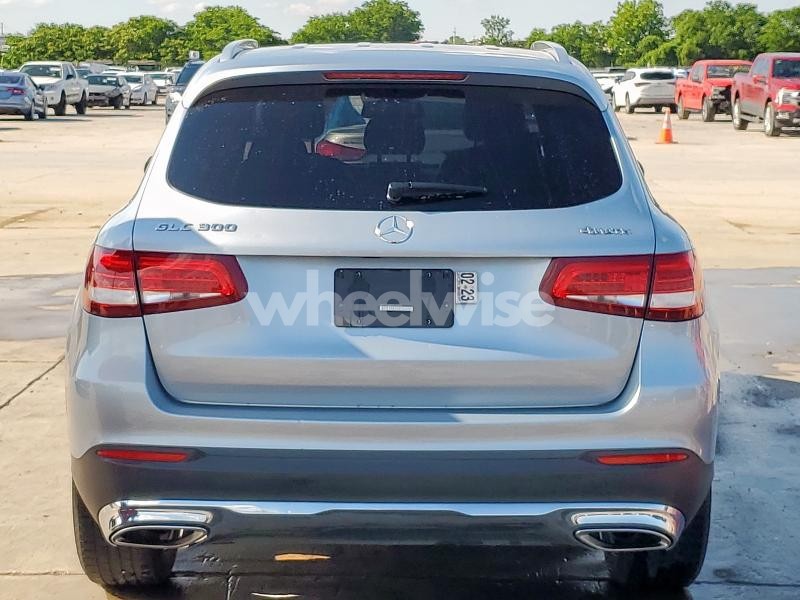 Photo 5 of 2017 MERCEDES-BENZ GLC 300 4MATIC (VIN WDC0G4KB9HF199747)