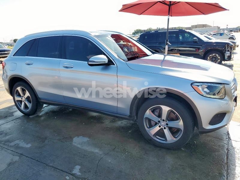 Photo 8 of 2017 MERCEDES-BENZ GLC 300 4MATIC (VIN WDC0G4KB9HF199747)