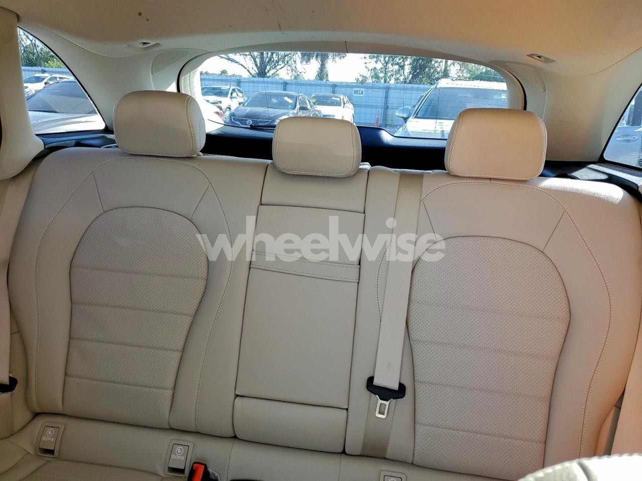 Photo 10 of 2018 MERCEDES-BENZ GLC 300 4MATIC (VIN WDC0G4KB9JV032879)
