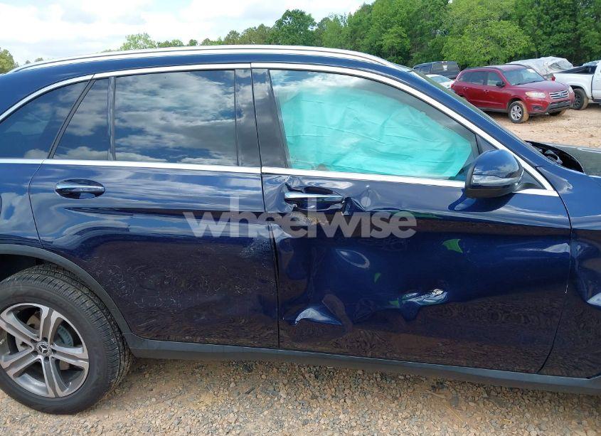 Photo 13 of 2018 Mercedes-benz Glc 300 4MATIC (VIN WDC0G4KB9JV054848)