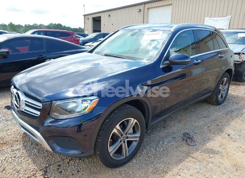 Photo 2 of 2018 Mercedes-benz Glc 300 4MATIC (VIN WDC0G4KB9JV054848)