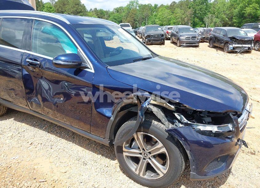 Photo 6 of 2018 Mercedes-benz Glc 300 4MATIC (VIN WDC0G4KB9JV054848)