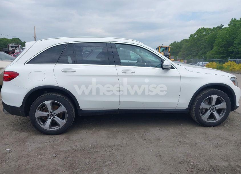 Photo 13 of 2019 Mercedes-benz Glc 300 4MATIC (VIN WDC0G4KB9KV175364)