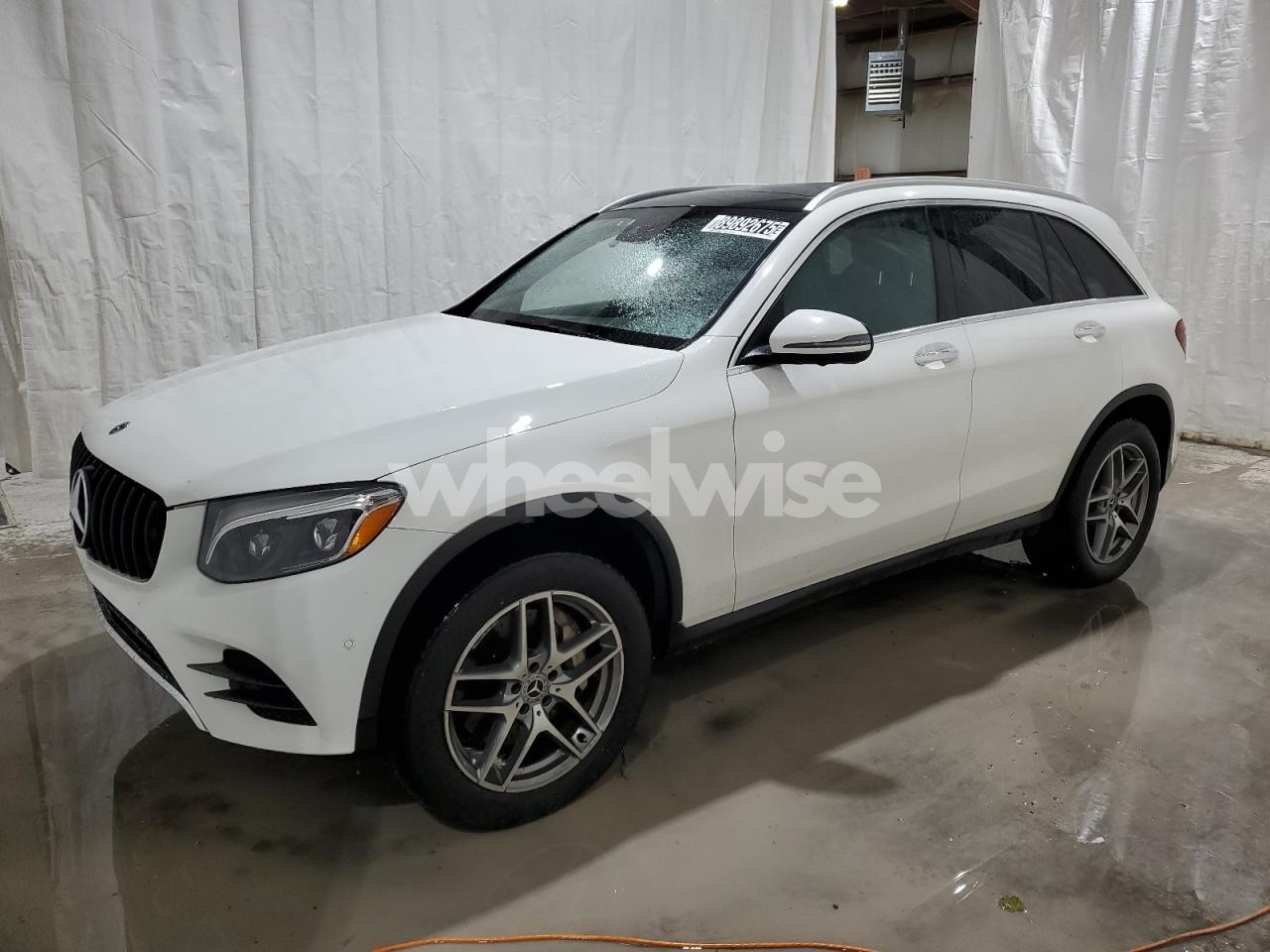 2018 MERCEDES-BENZ GLC 300 4MATIC (VIN WDC0G4KBXJV049951) main photo