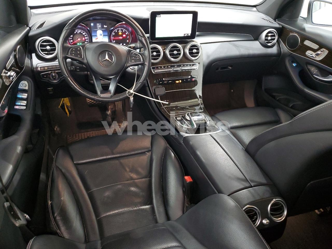 Photo 8 of 2018 MERCEDES-BENZ GLC 300 4MATIC (VIN WDC0G4KBXJV049951)