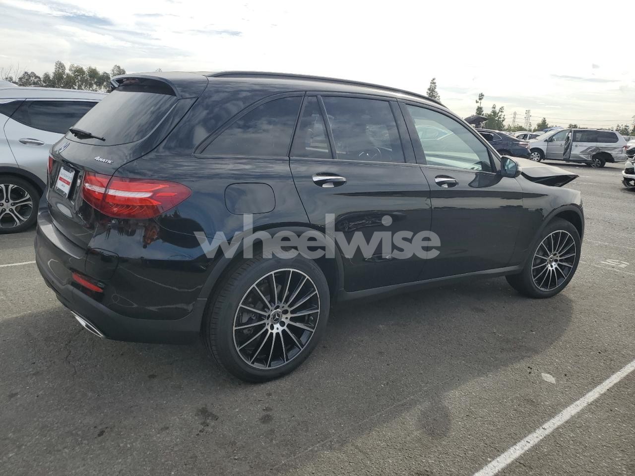 Photo 3 of 2018 MERCEDES-BENZ GLC 350E (VIN WDC0G5EB1JF459680)