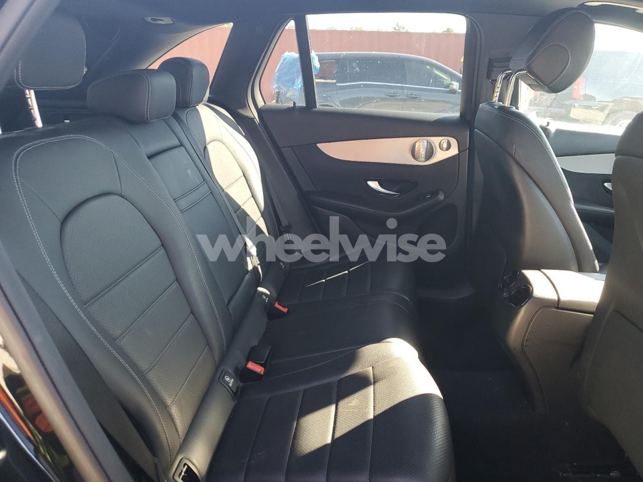 Photo 11 of 2019 MERCEDES-BENZ GLC 350E (VIN WDC0G5EB7KF511301)