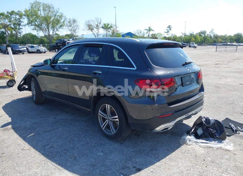 Photo 3 of 2020 Mercedes-benz Glc 300 (VIN WDC0G8DB3LF715789)