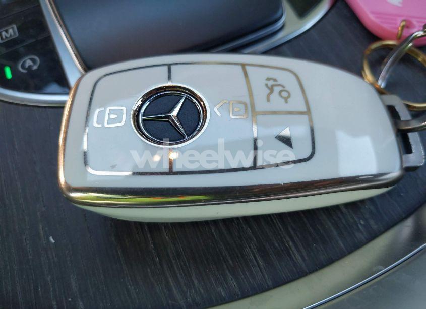 Photo 11 of 2020 Mercedes-benz Glc 300 (VIN WDC0G8DB7LF717786)