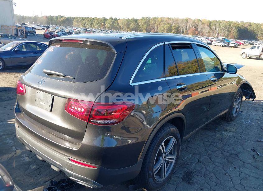 Photo 4 of 2020 Mercedes-benz Glc 300 (VIN WDC0G8DB7LF717786)