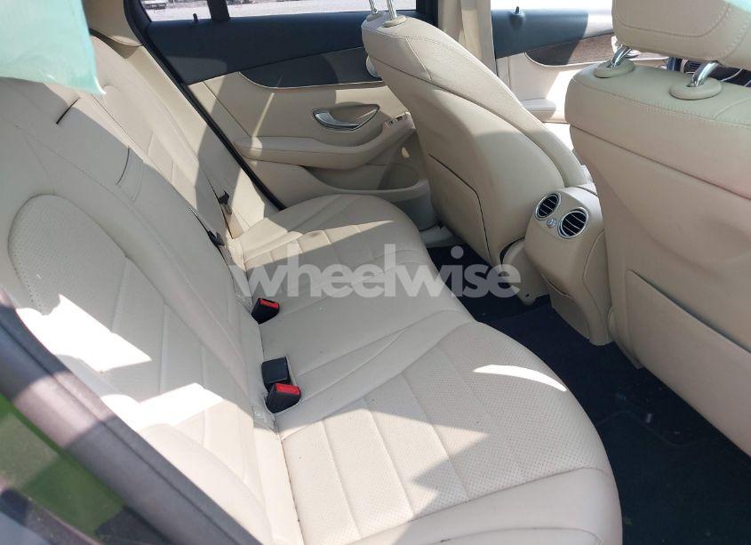 Photo 8 of 2020 Mercedes-benz Glc 300 4MATIC (VIN WDC0G8EB5LF689372)