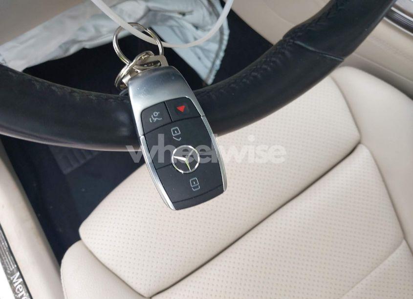 Photo 11 of 2020 Mercedes-benz Glc 300 4MATIC (VIN WDC0G8EB6LF745089)