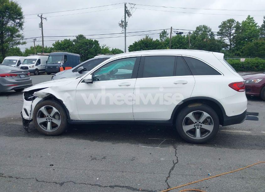 Photo 15 of 2020 Mercedes-benz Glc 300 4MATIC (VIN WDC0G8EB6LF745089)