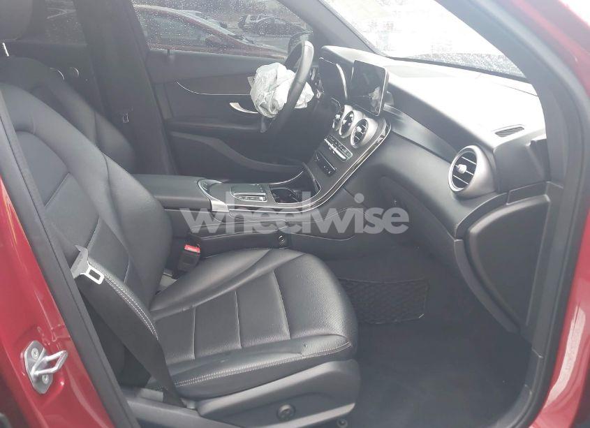 Photo 5 of 2020 Mercedes-benz Glc 300 4MATIC (VIN WDC0G8EB9LF701300)