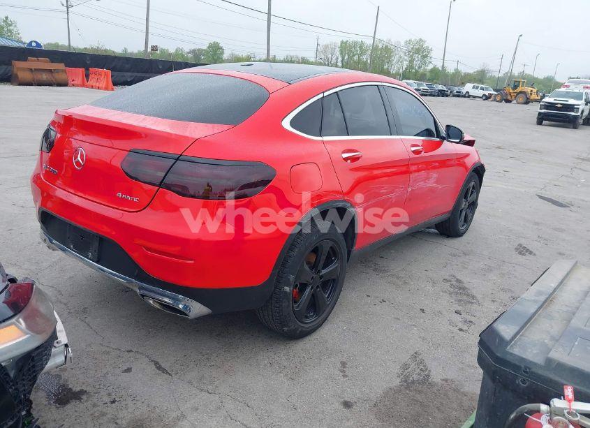 Photo 4 of 2017 Mercedes-benz Glc 300 COUPE 4MATIC (VIN WDC0J4KB2HF150357)