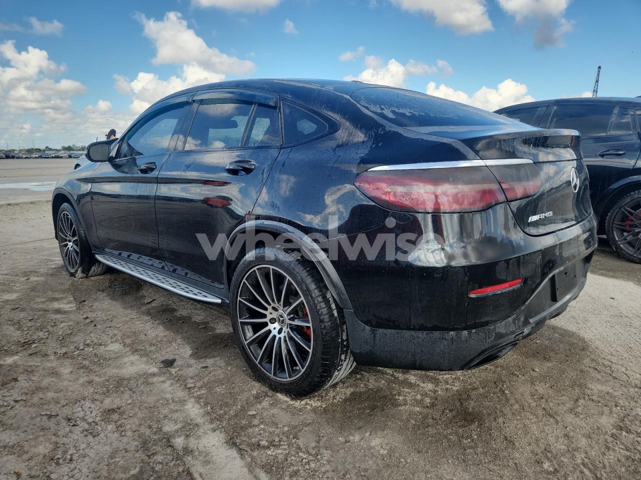 Photo 2 of 2018 MERCEDES-BENZ GLC COUPE 300 4MATIC (VIN WDC0J4KB2JF378851)