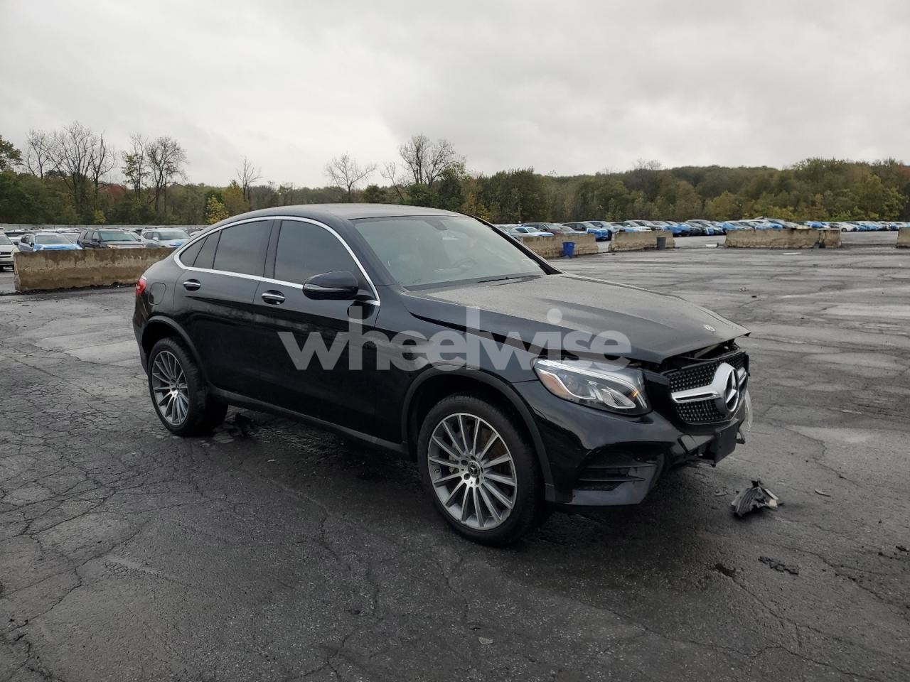 Photo 4 of 2018 MERCEDES-BENZ GLC COUPE 300 4MATIC (VIN WDC0J4KB4JF433266)