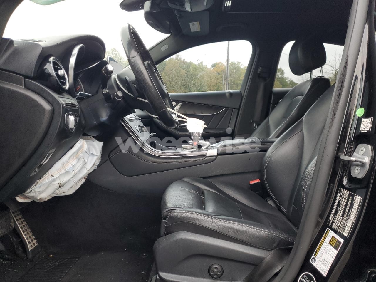 Photo 7 of 2018 MERCEDES-BENZ GLC COUPE 300 4MATIC (VIN WDC0J4KB4JF433266)