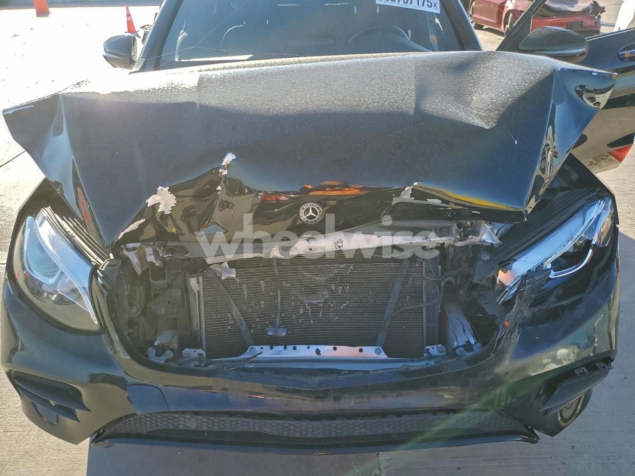 Photo 12 of 2019 MERCEDES-BENZ GLC COUPE 300 4MATIC N/A (VIN WDC0J4KB5KF624499)