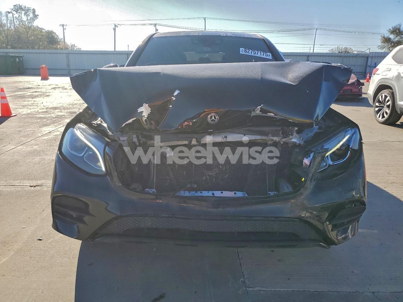 Photo 5 of 2019 MERCEDES-BENZ GLC COUPE 300 4MATIC N/A (VIN WDC0J4KB5KF624499)