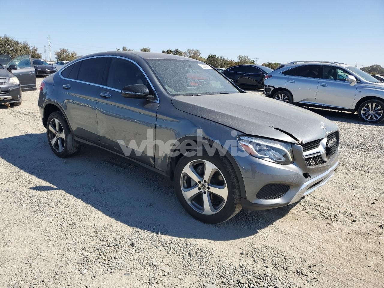 Photo 4 of 2019 MERCEDES-BENZ GLC COUPE 300 4MATIC (VIN WDC0J4KB9KF557552)