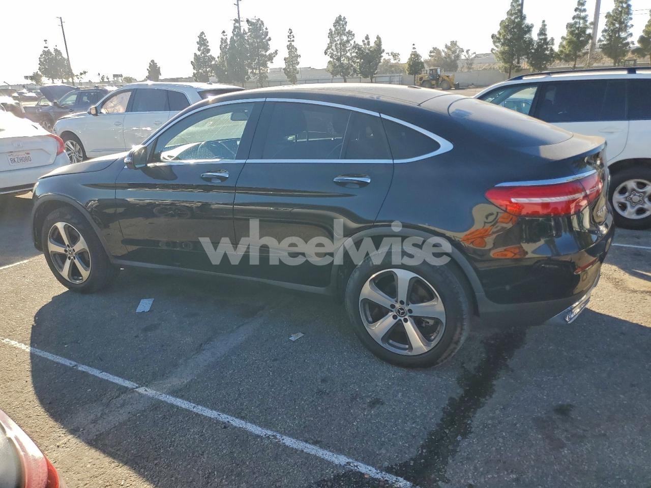 Photo 2 of 2019 MERCEDES-BENZ GLC COUPE 300 4MATIC (VIN WDC0J4KBXKF572433)